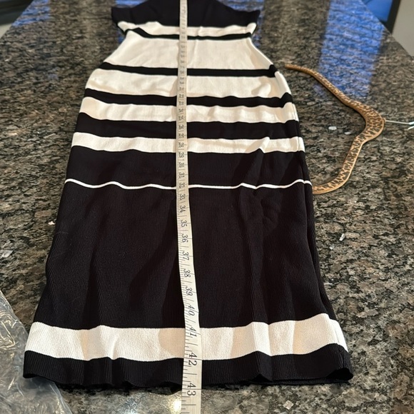Hera Collection collar sleeveless knit dress NWT M - Picture 8 of 10